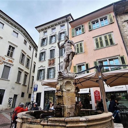 Mazzini, 30 Nord Lejlighed Rovereto  Eksteriør billede
